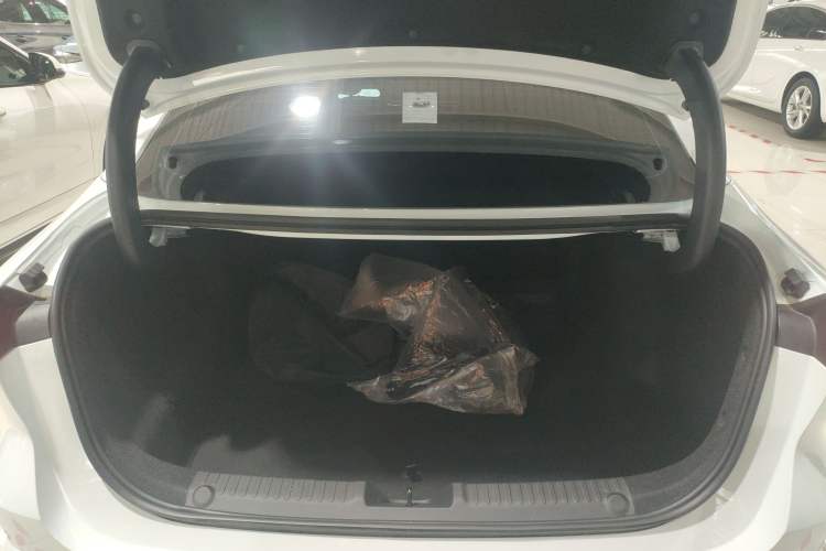 Used Geely Galaxy L6 2024 125km Creative Edition
