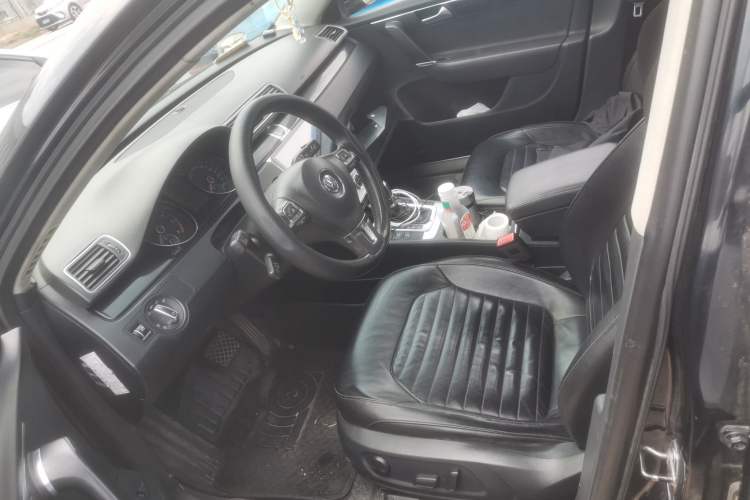 Used Volkswagen Magotan 2012 1.8TSI Luxury Model Left Front Seat