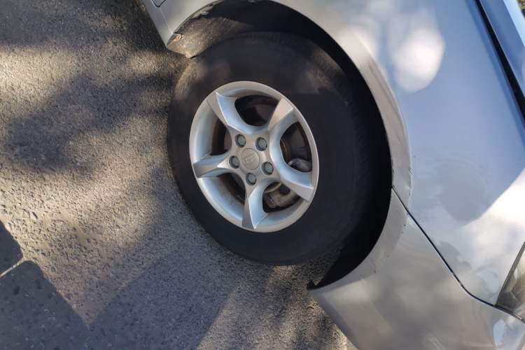 Used Geely Auto Classic Emgrand 2013 Sedan 1.5L Manual Entry-Level Model