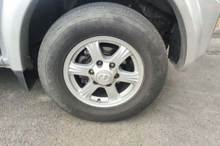 Used Great Wall Wingle 5 2020 2.0T Diesel Two-Wheel-Drive Elite Version Big Double Cab China VI Standard GW4D20M Right Front Wheel Hub