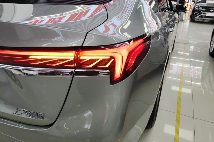 Used Buick LaCrosse 2023 28T Prestige Edition
