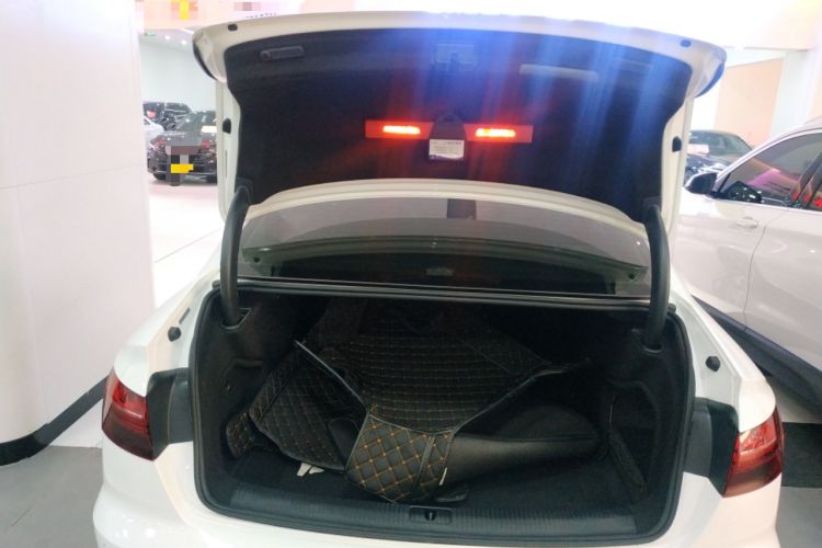 Used Audi A4L 2020 40 TFSI Fashion Dynamic Model Trunk