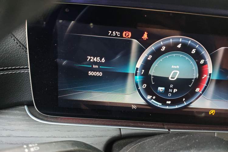 Used Mercedes-Benz E-Class 2019 Restyled E 300 L Sporty and Stylish Edition
