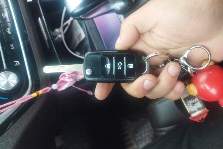 Used CHANGAN Raeton CC 2018 1.5T Automatic Elegant Version China V Standard
