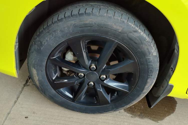 Used Toyota YARiS L Zhi Xuan 2016 Revised 1.5E CVT Charming Edition Left Front Wheel Hub