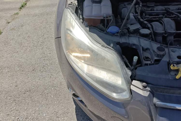 Used Ford Focus 2012 Sedan 1.6L Automatic Fashion Edition
