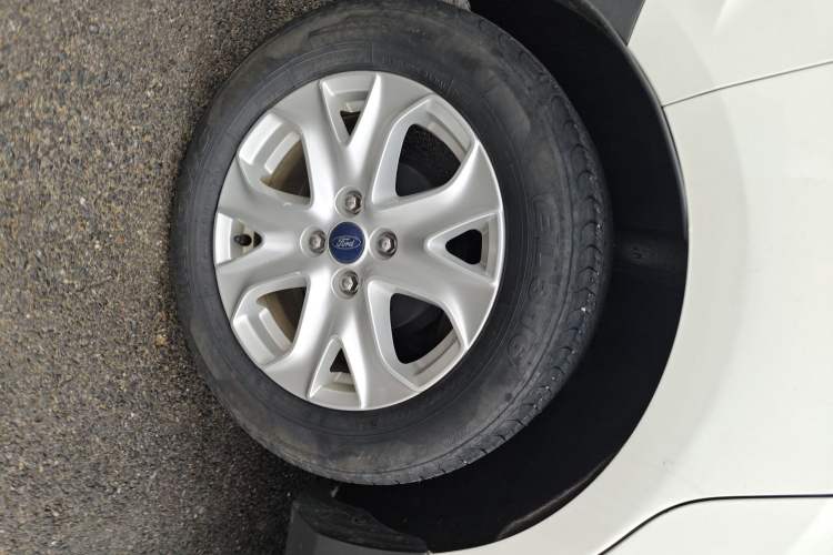 Used Ford EcoSport 2017 1.5L Manual Fashion Model