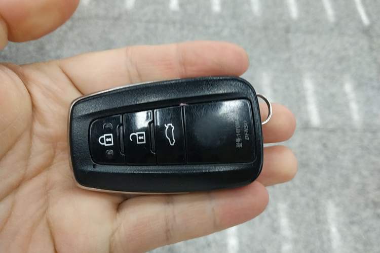 Used Toyota Avalon 2019 2.0L Luxury Edition China VI Standard