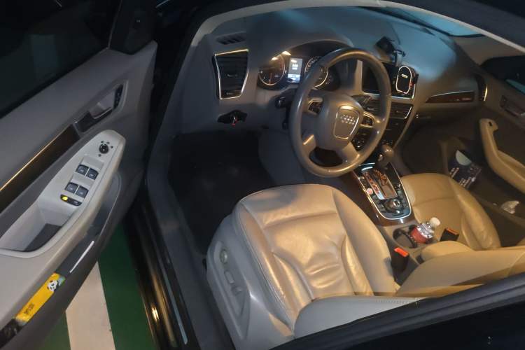 Used Audi Q5 2012 2.0TFSI Comfort Version Driver Seat