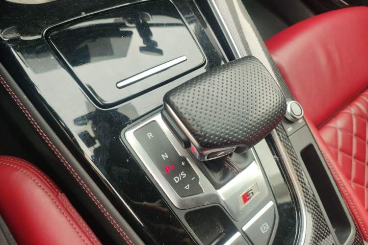 Used Audi S4 2023 S4 Avant 3.0TFSI Gear Lever