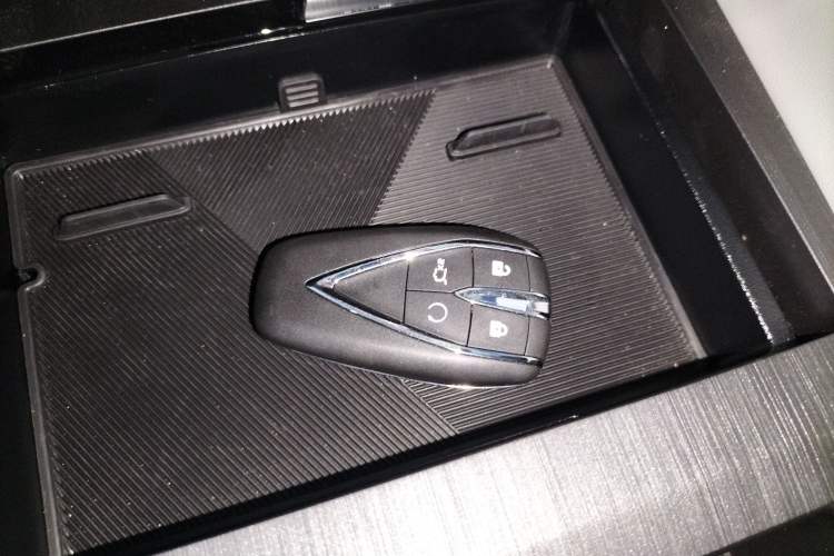 Used CHANGAN CS75 PLUS 2024 3rd Generation Champion Edition 1.5T Intelligent Drive Dynamic Model Vehicle Key