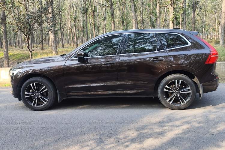 Used Volvo XC60 2019 T5 4x4 Zhiyuan Edition China VI Standard
