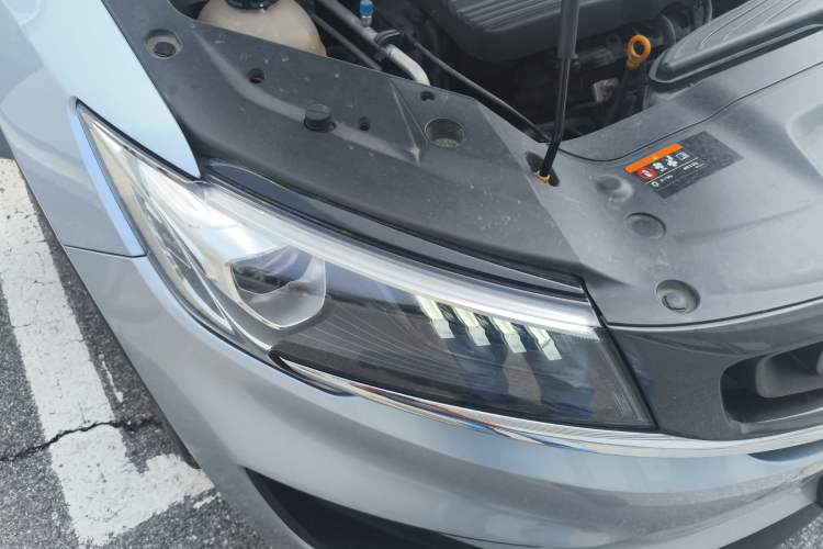 Used Geely Auto Jiajie 2021 1.8TD DCT Luxury Model Right Front Headlight