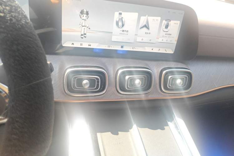 Used Chery Tiggo 9 2025 2.0T Dual-Clutch Two-Wheel Drive Luxury Edition 7 Seats