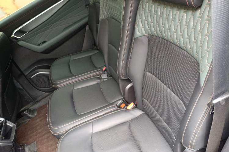 Used Geely Auto Haoyue L 2024 2.0T DCT Prestige Version