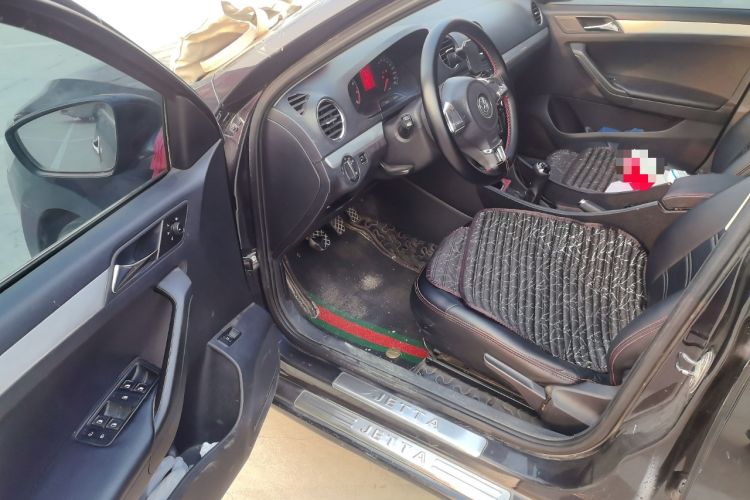 Used Volkswagen Jetta 2013 1.6L Manual Comfort Model