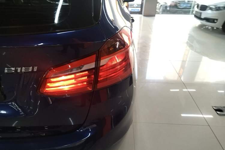 Used BMW 2 Series Active Tourer 2016 218i Fashion Model