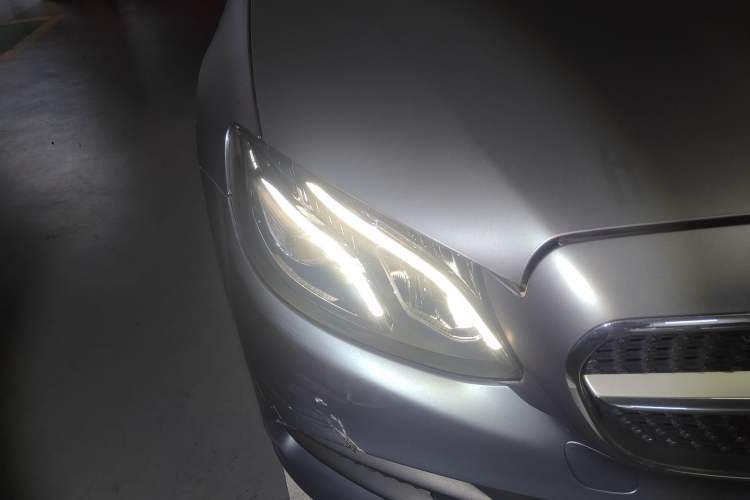 Used Mercedes-Benz E-Class 2019 E 200 4MATIC Coupe
