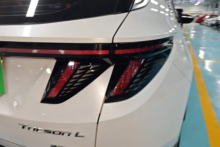 Used Hyundai Tucson 2021 Tucson L 1.5T DCT GLX Elite Edition Right Rear Taillight