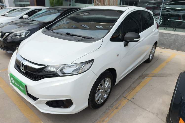 Used Honda Fit 2018 1.5L CVT Comfort Sunroof Version