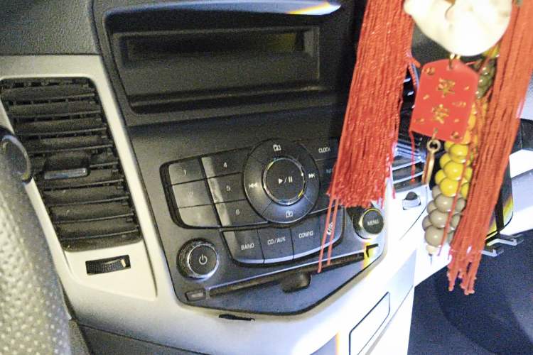 Used Chevrolet Cruze 2013 1.6L SL Sunroof Edition MT