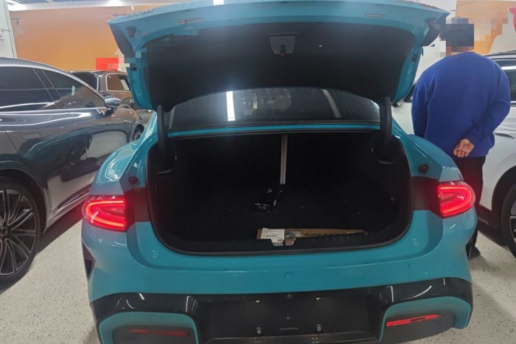 Used Xiaomi Auto SU7 2024 Four-Wheel Drive Ultra-Long Range Advanced Intelligent Driving Max Edition