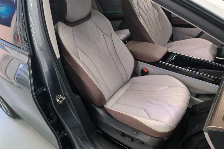 Used Volkswagen ID.6 X 2022 Smart Enjoyment Long-Range Edition