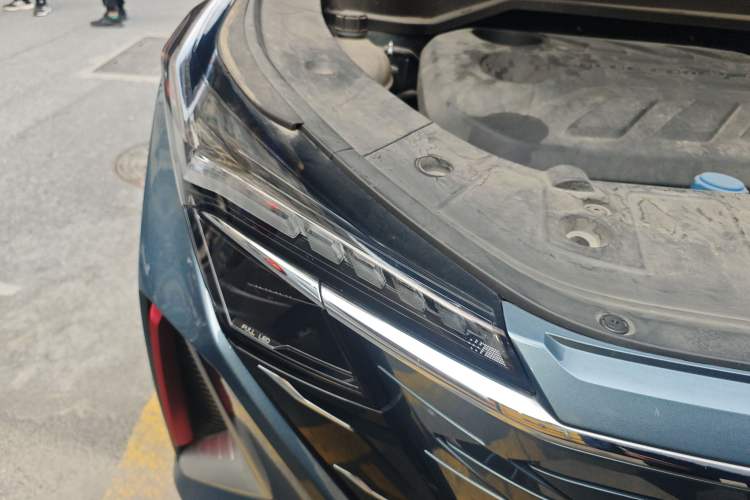 Used CHANGAN OSHAN Z6 2022 Blue Whale 1.5T DCT Smart Edition