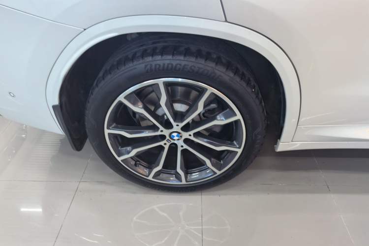 Used BMW X3 2022 Second Facelift xDrive30i Leading Edition M Night Sky Package
