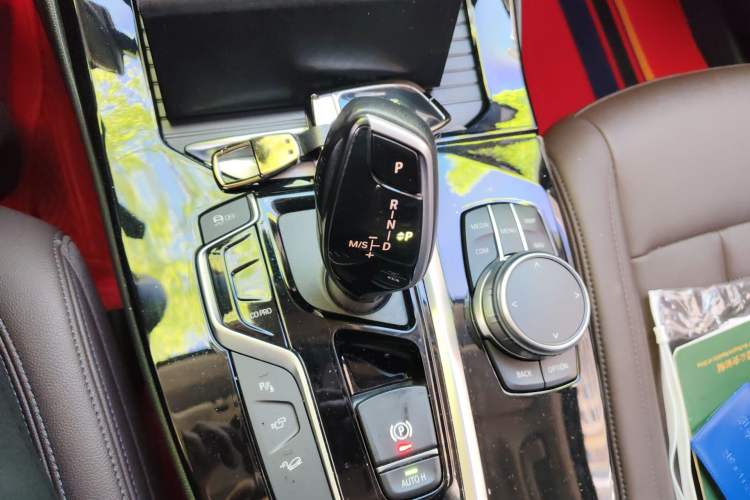 Used BMW X3 2019 xDrive25i Luxury Package Gear Lever