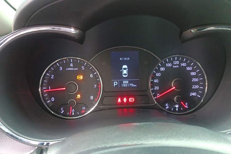 Used Kia K3 2015 1.6L Automatic DLX Odometer Close Up