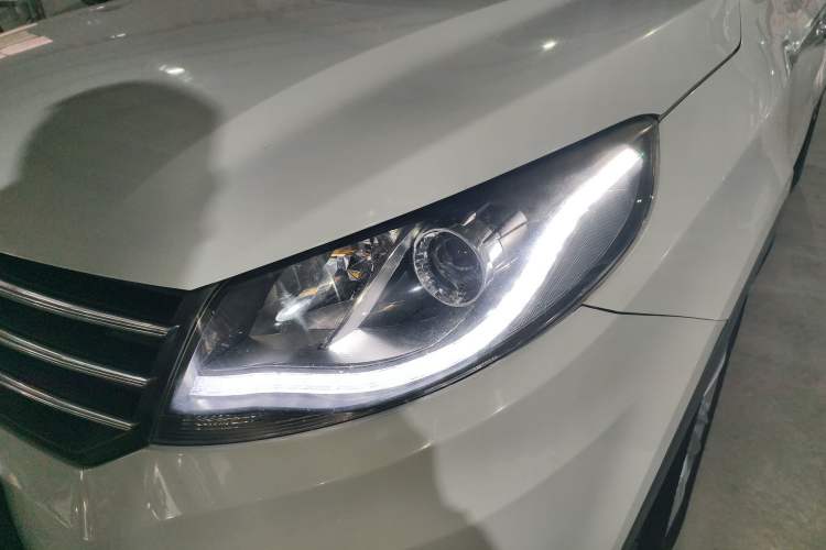 Used Dongfeng Fengon 580 2016 Revised Version 1.5T CVT Comfort Edition