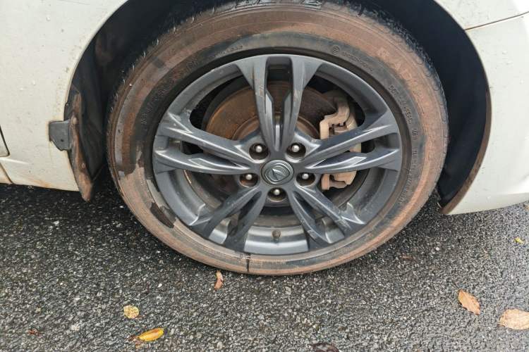 Used CHANGAN Eado DT 2019 1.6L Manual Enjoyment Model China VI Standard Right Front Wheel Hub