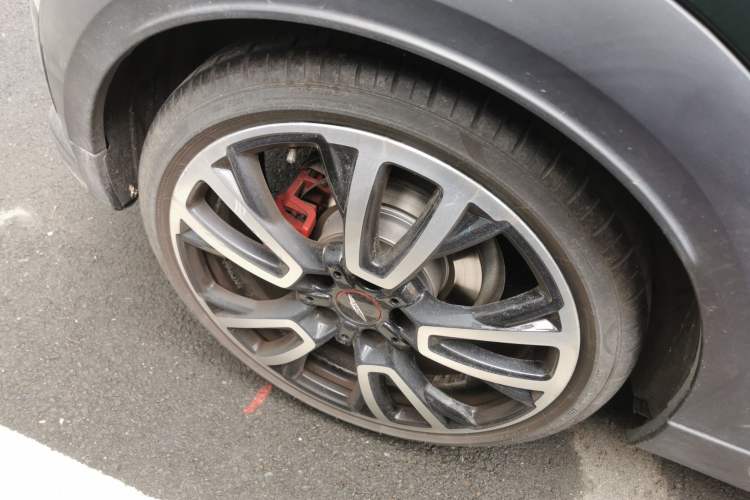 Used MINI JCW 2023 Facelift 2.0T JOHN COOPER WORKS ALL-IN Right Rear Wheel Hub