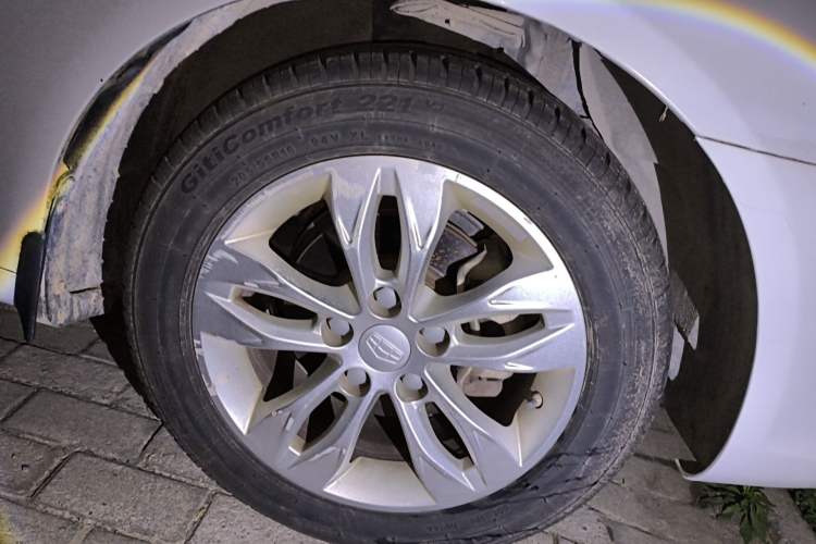 Used Geely Auto Emgrand 2015 Sedan 1.5L Manual - Top Trim Level Right Front Wheel Hub