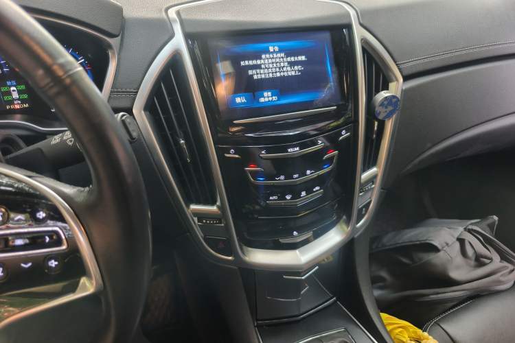 Used Cadillac SRX 2015 3.0L Comfort Version Audio And AC Panel