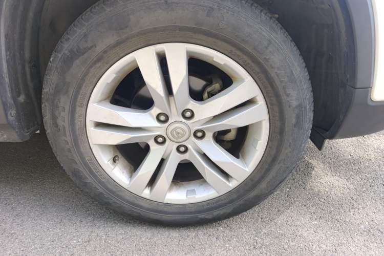 Used CHANGAN CS75 2017 Shangkui Edition 1.5T Automatic Fengyue Model
