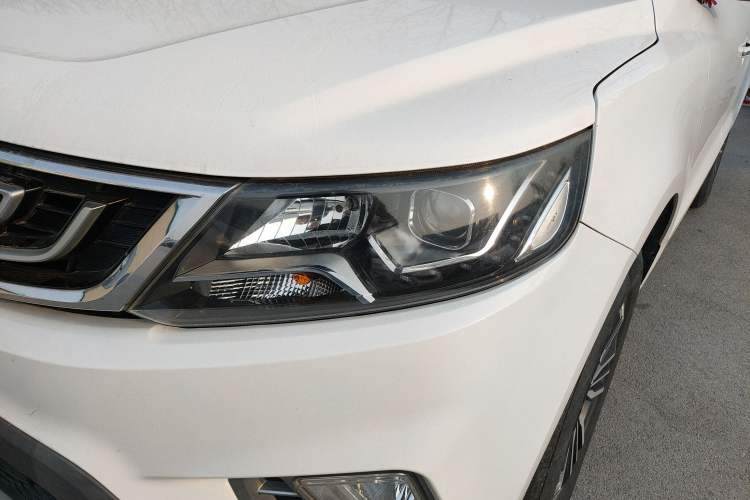 Used Geely Auto Vision X6 2016 1.8L Manual Luxury Model