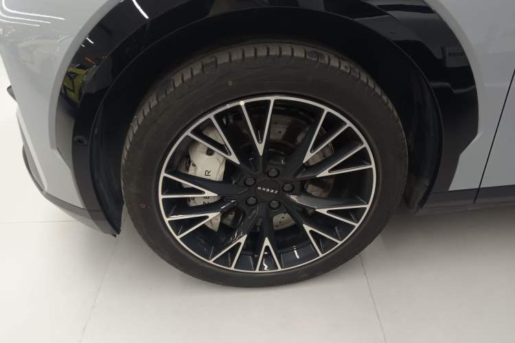 Used Zeekr X 2025 5-Seater Four-Wheel Drive Sport Version
