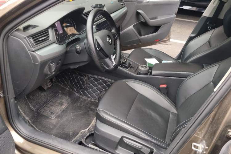 Used Skoda Superb 2016 TSI280 DSG Advanced Edition Interior 3