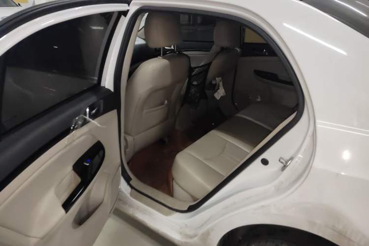 Used BYD e5 2018 450 Smart Connect Enjoyment Version
