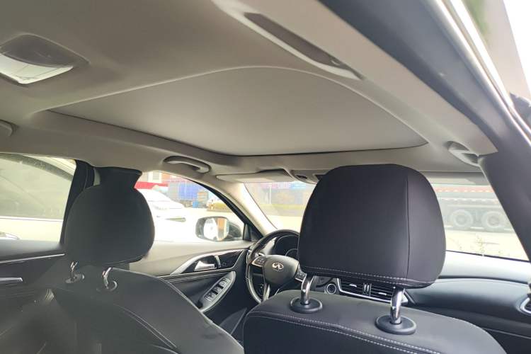 Used Infiniti QX30 2017 2.0T Four-Wheel Drive Fashion Edition