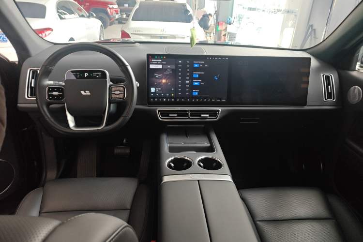 Used Li Auto L7 2023 Air model
