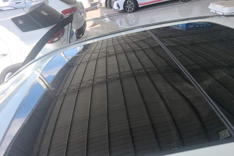 Used Geely Auto Emgrand GT 2016 1.8T Zunya Model Roof