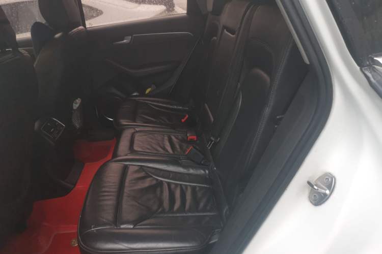 Used Audi Q5 2013 40 TFSI Comfort Edition Left Rear Seat