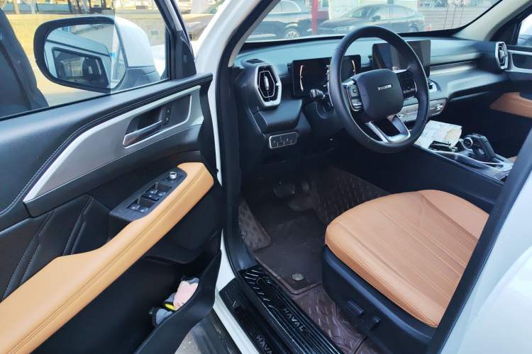 Used Haval H5 2023 2.0T Automatic All-Wheel Drive LinkedIn Gasoline
