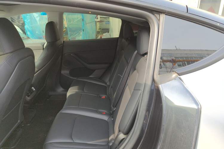 Used Tesla Model Y 2024 Rear-Wheel-Drive Version Left Rear Seat