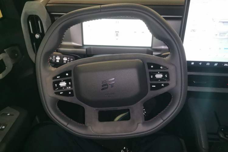 Used JETOUR Traveler C-DM 2024 C-DM 208KM Mountain & Wilderness Edition