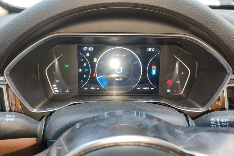 Used Zotye SR9 2017 2.0T Automatic Ultimate Edition
