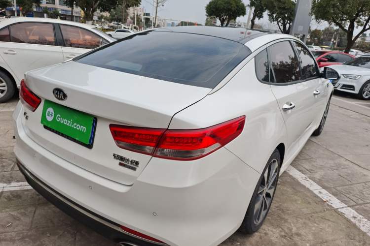 Used Kia K5 2017 2.0L Automatic 15th Anniversary Special Edition LUX
